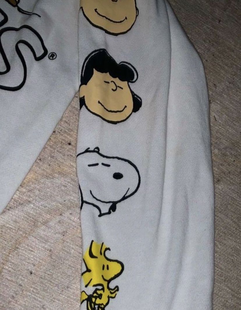 PEANUTS sweatshirt