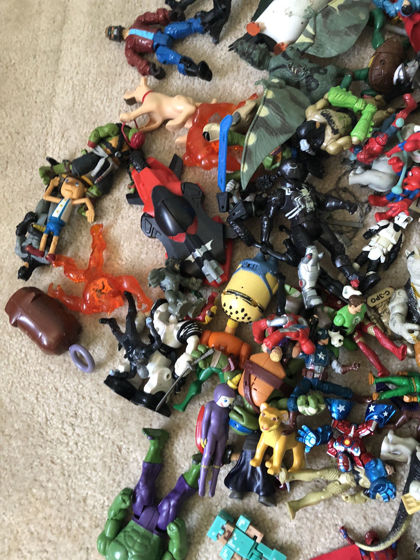 Bunch Of Action Figures/Includes Everything In Picture