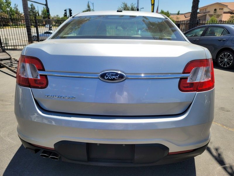 2011 Ford Taurus