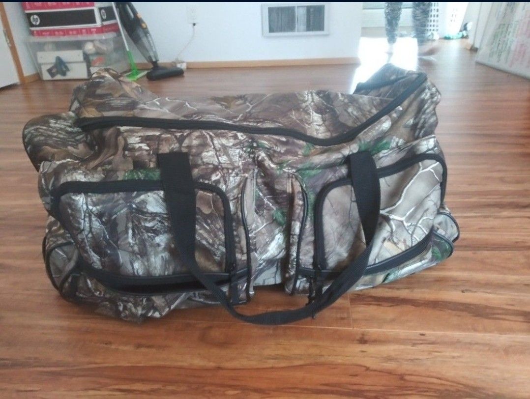 Camo Roller Bag