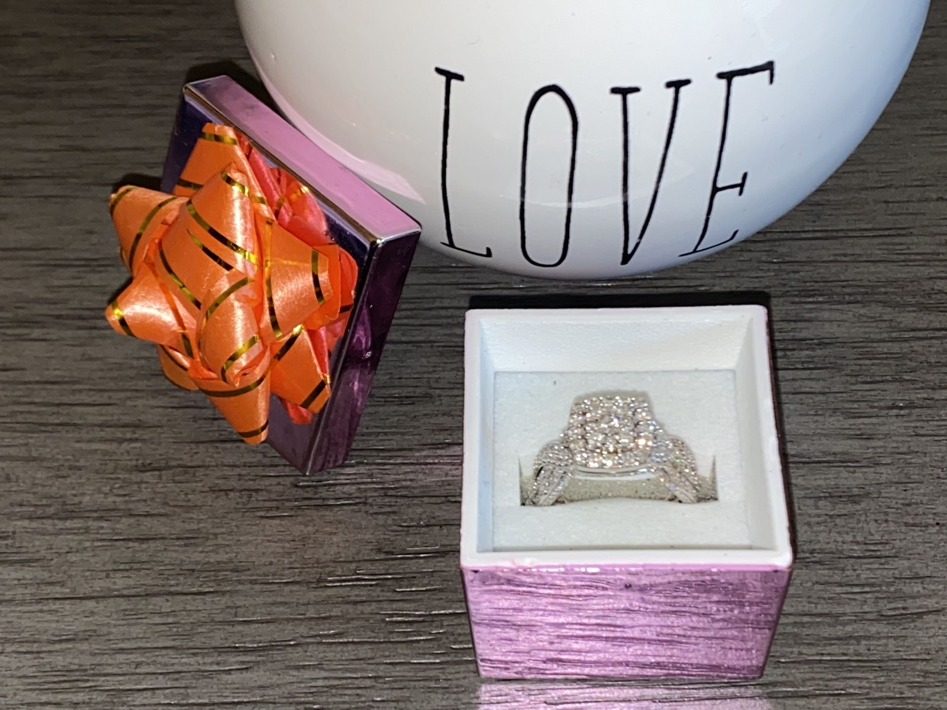 Princess Cut Halo Engagement Ring 1CT.