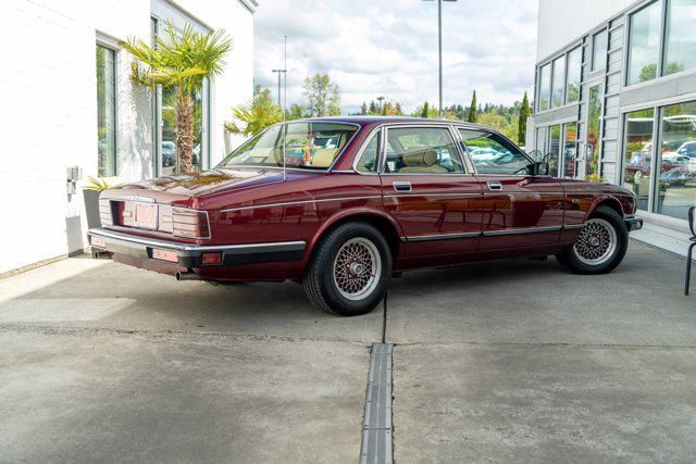 1990 Jaguar XJ Vanden Plas