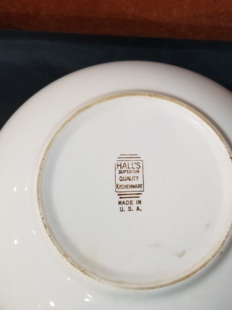Hall's Kitchenware Bowl
