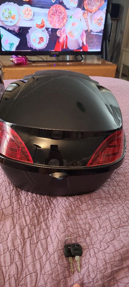 Motorcycle Trunk
