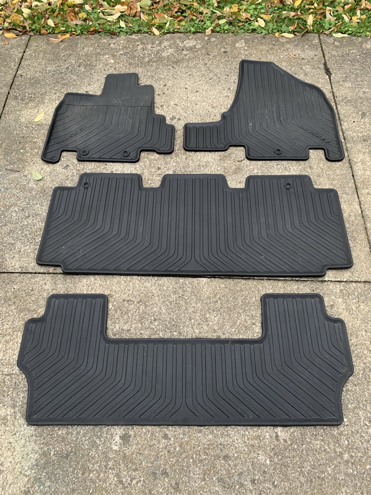 Honda Odyssey All Season Floor Mats (2011 - 2017)