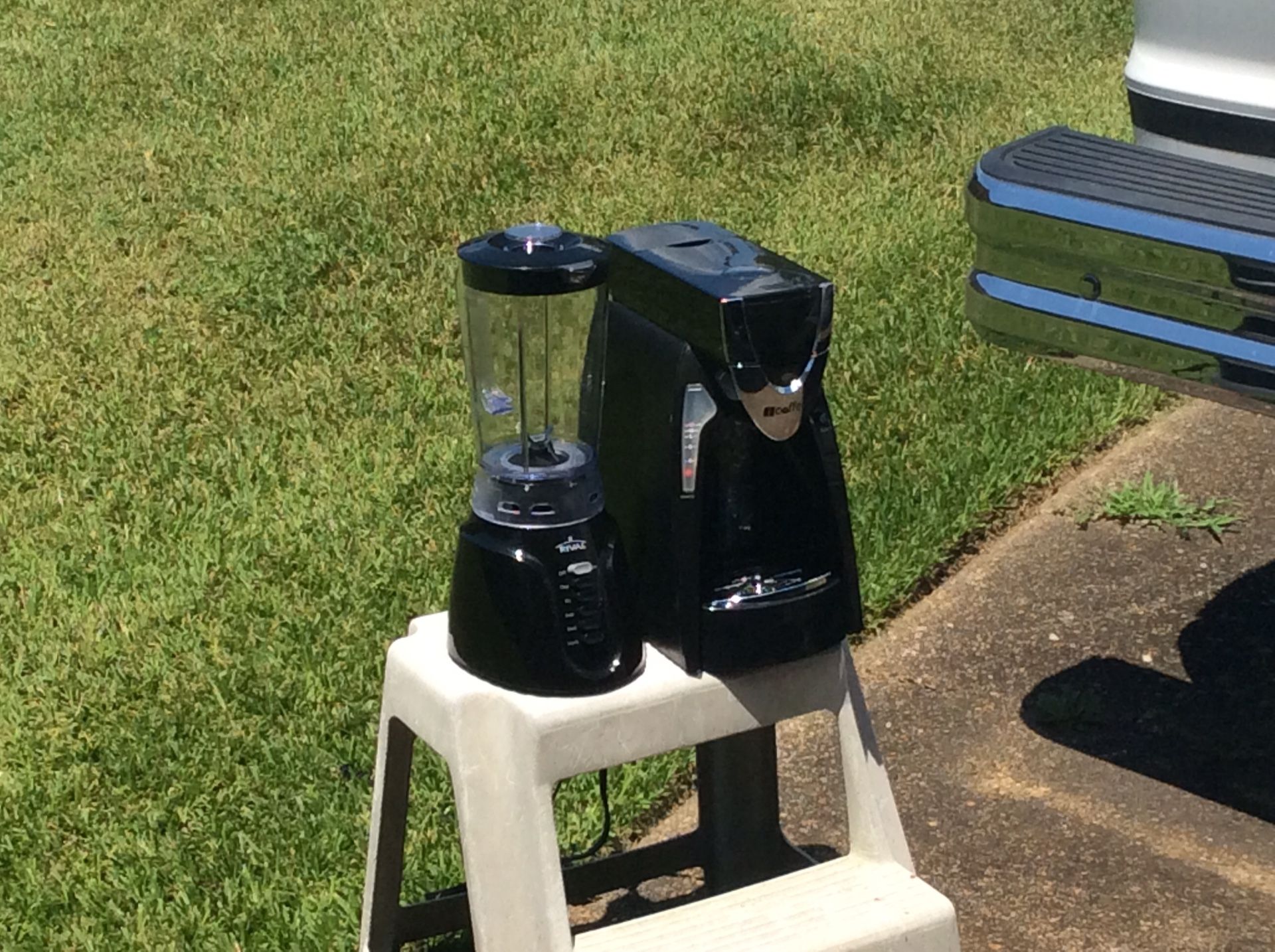 RIVAL BLENDER AND COFFEE MAKER