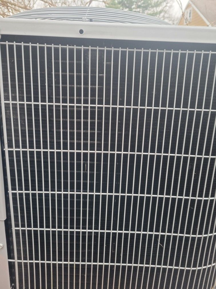 carrier 3Ton fan coil and condenser