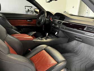 2011 BMW M3 Thumbnail