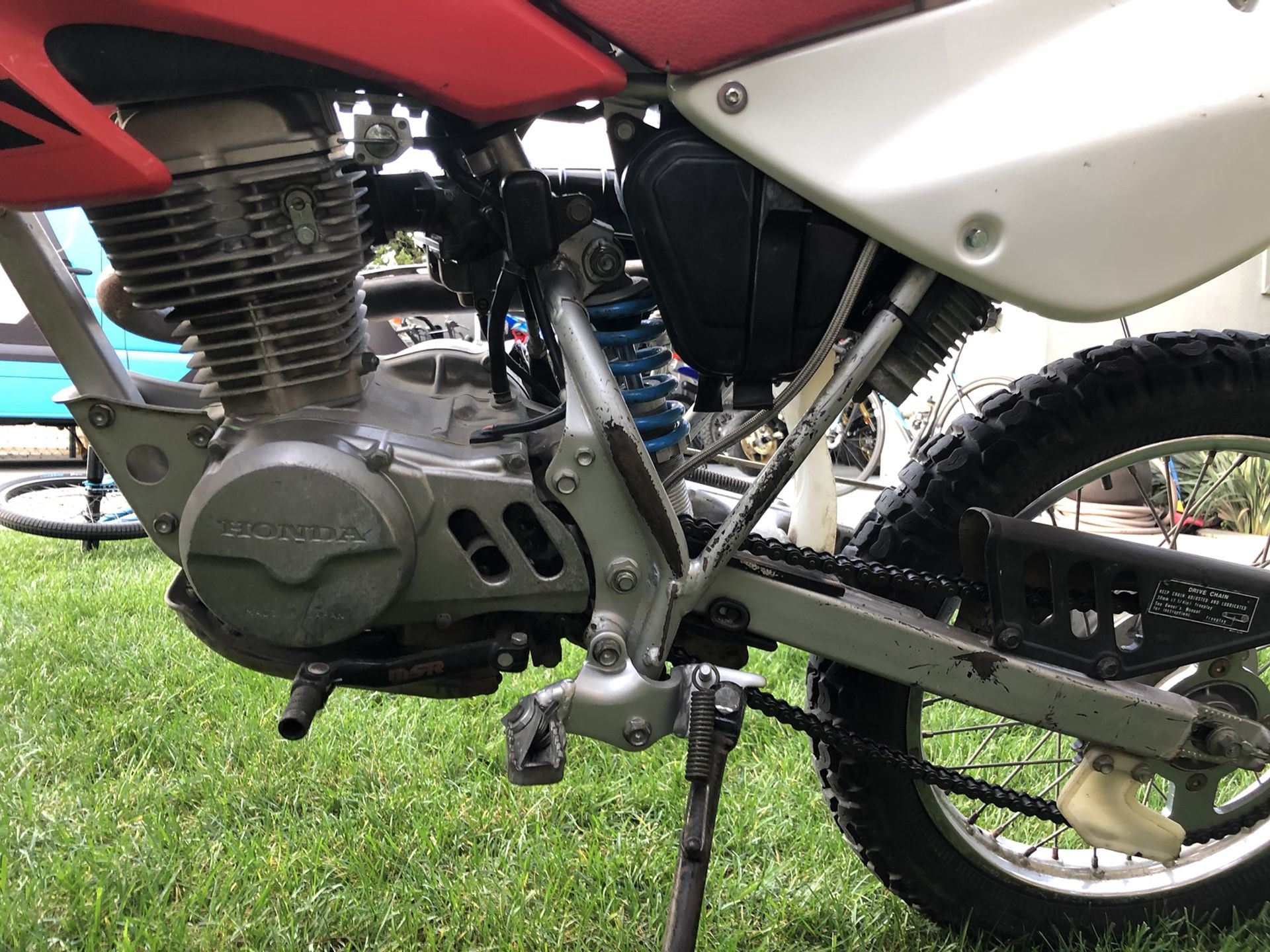 xr100 2002