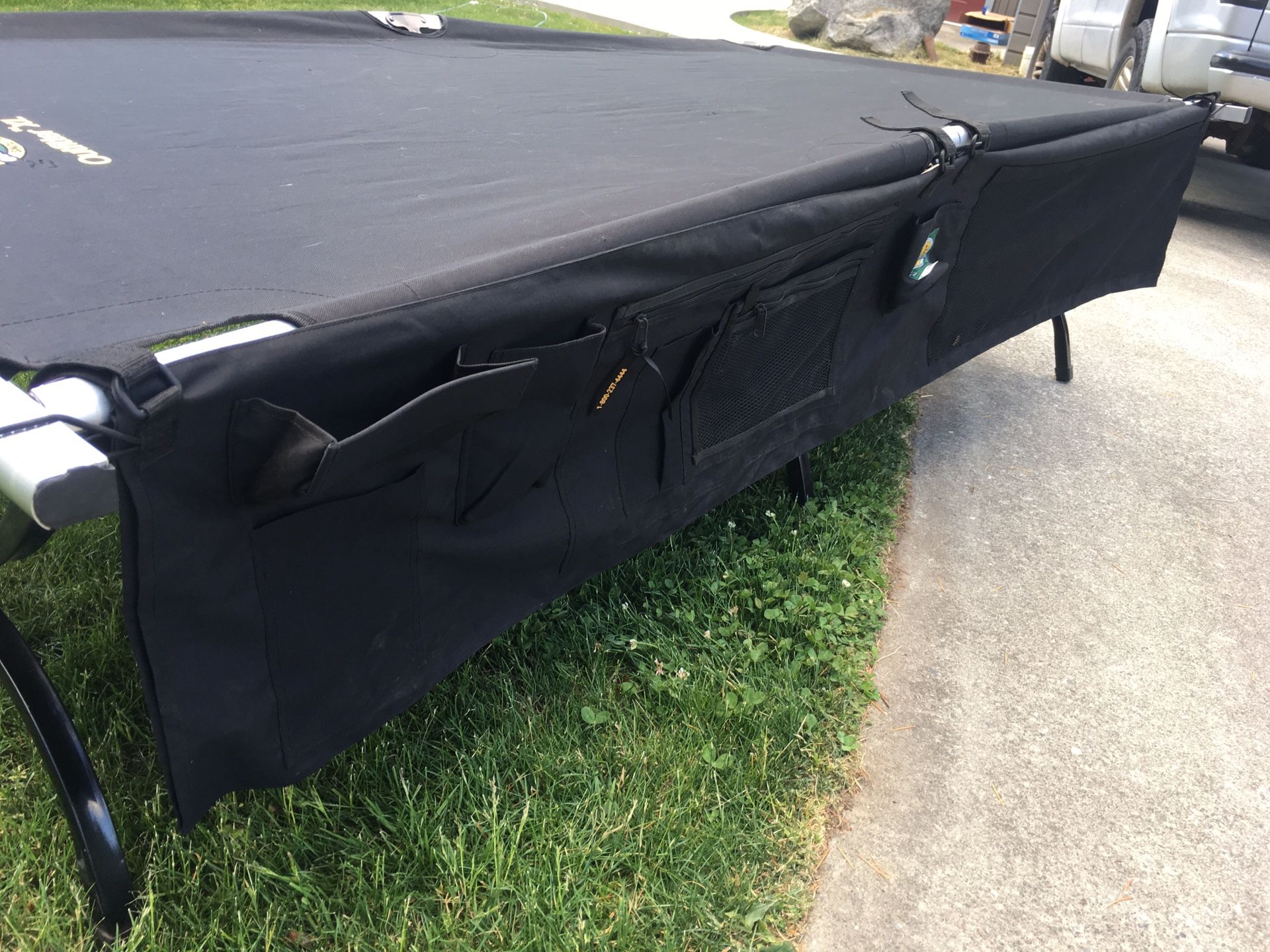 Cabelas XL cot w/ organizer for Sale in Clinton, WA OfferUp