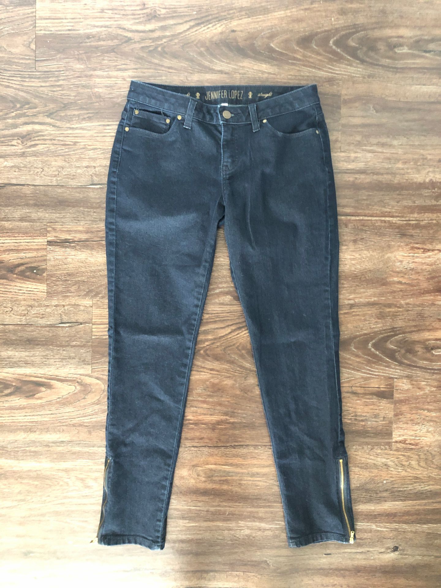 Jennifer Lopez Straight size 4