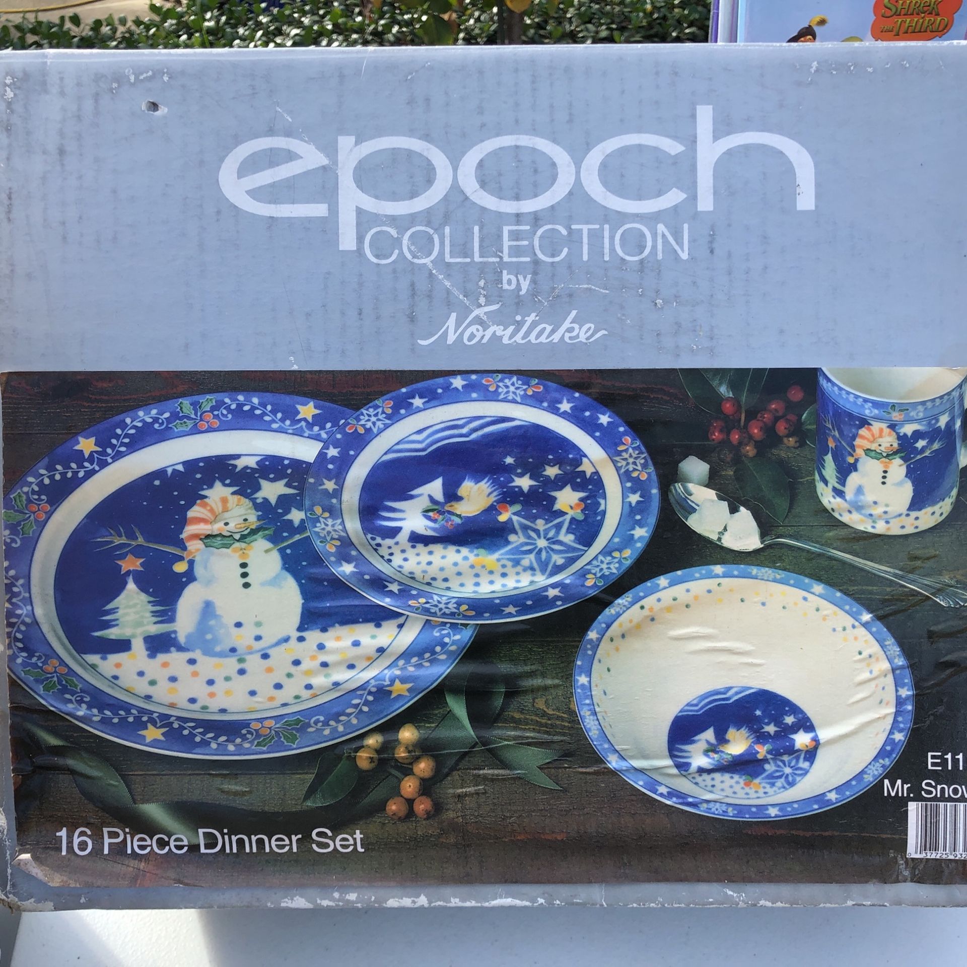 Noritake Christmas Dishes