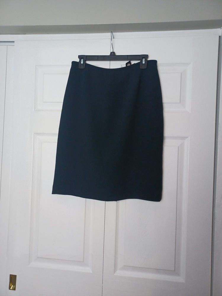 Women's Black Pencil Skirt Size 6Pre-owned