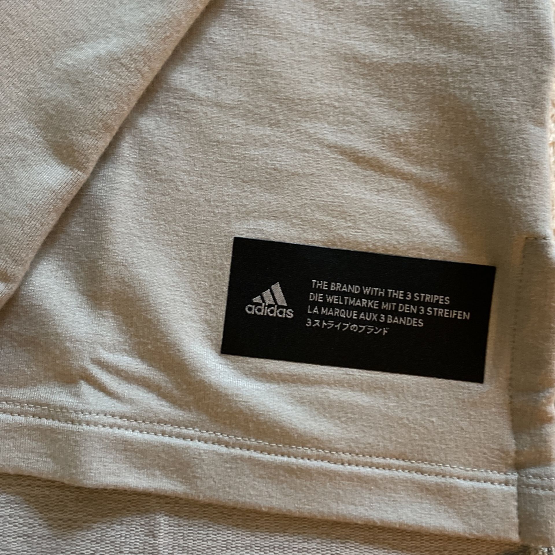 Adidas Sweater !!!