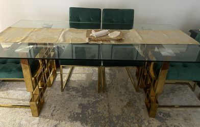 6 Chairs Luxury Dining Table Totally Brand New/  No Damage  Thumbnail