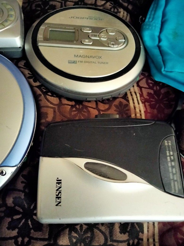 Portable Vintage Cd/Am/ Fm Players For Sale