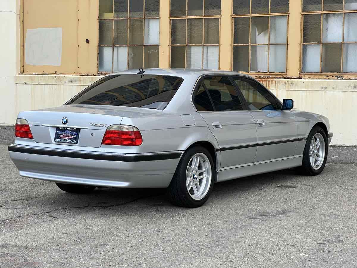 2001 BMW 7 Series