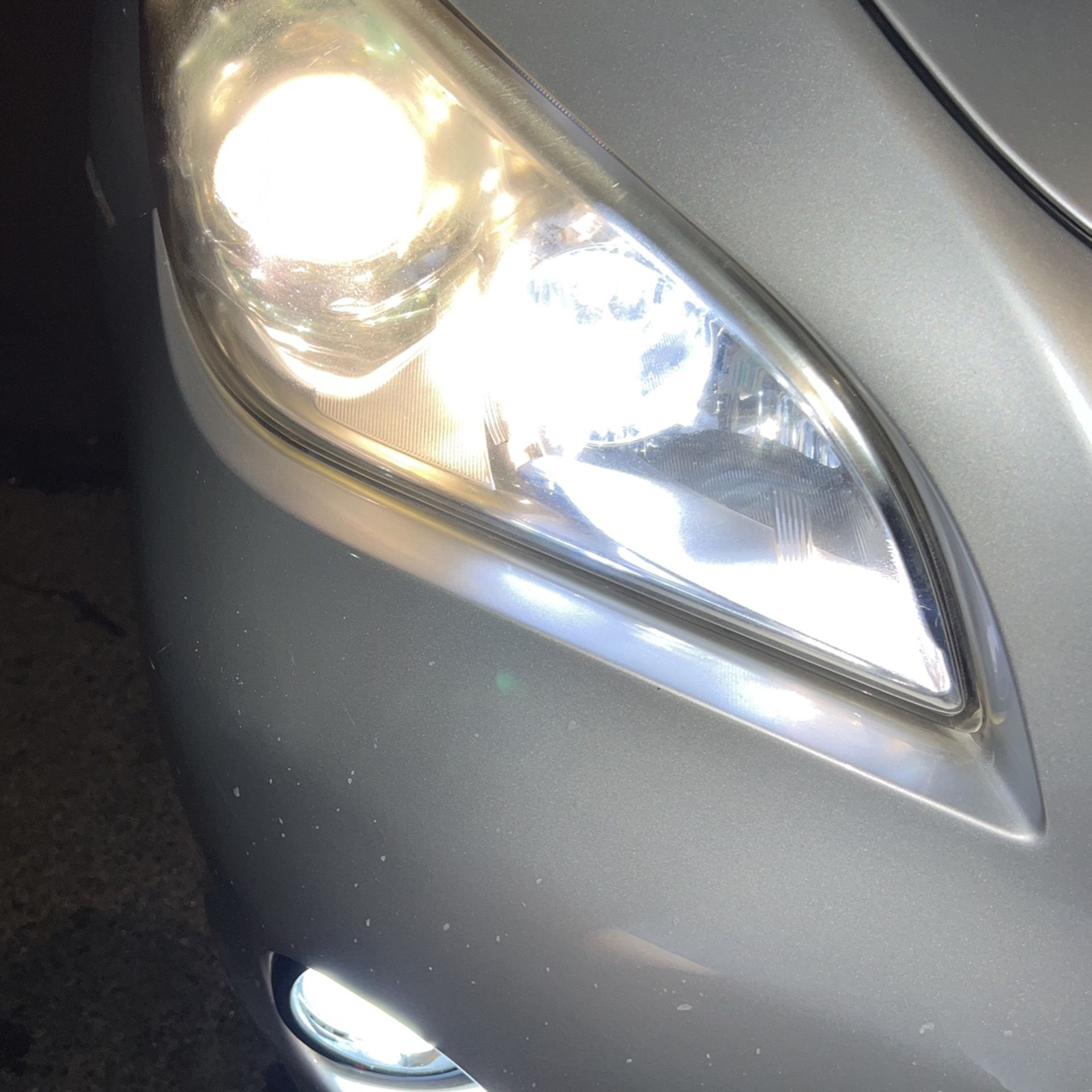 2013 Infiniti M37x OEM Headlights