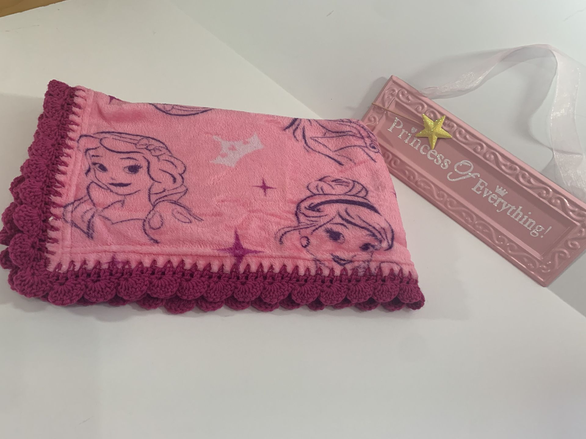 Disney Princess Cinderella SnowWhite & Aurora Crochet Baby Blanket Gift Set