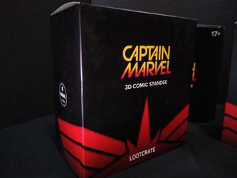 Captain Marvel Lootcrate 3D Comic Standee, Figure Thumbnail