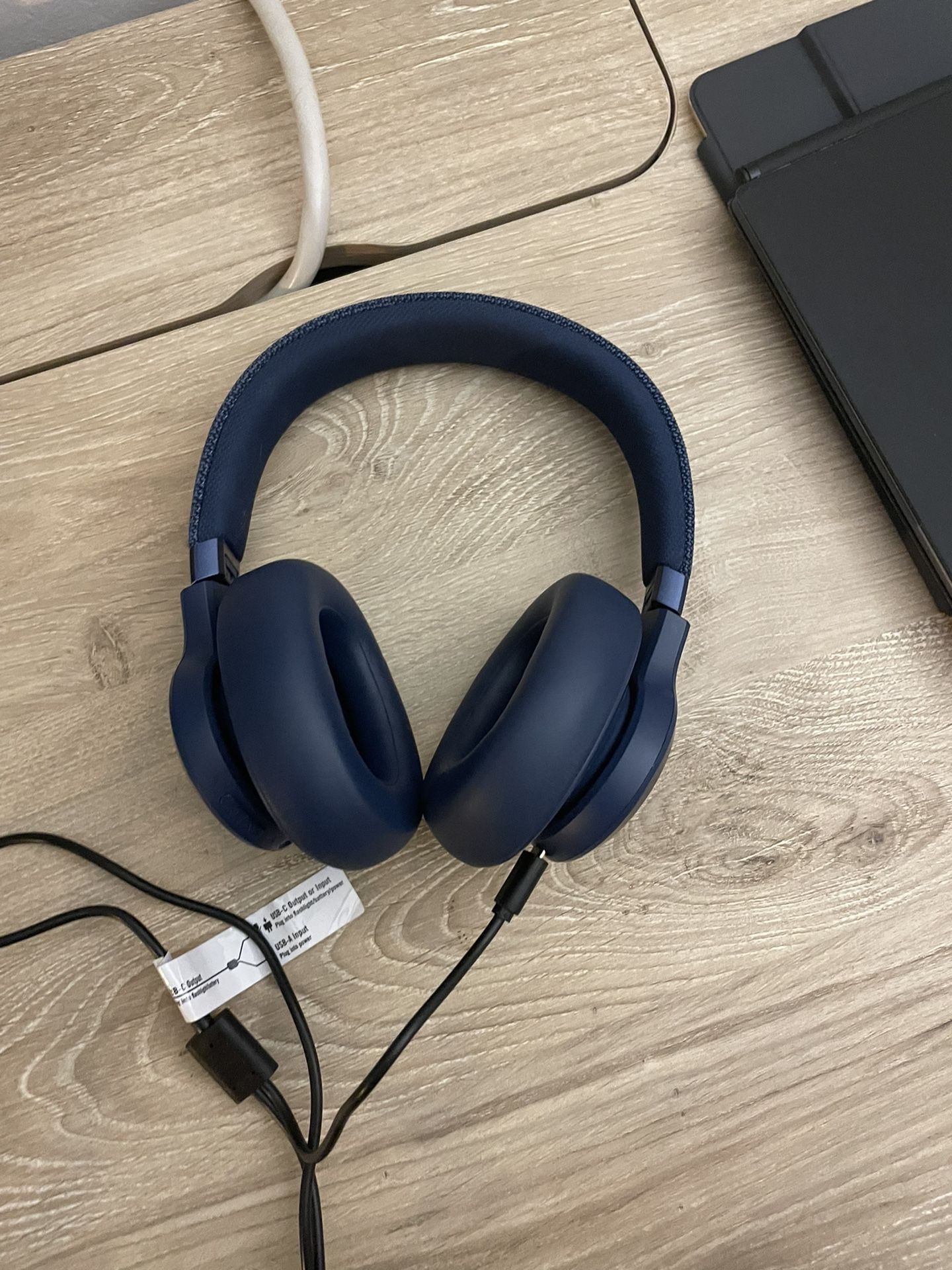 JBL Wireless Headphones