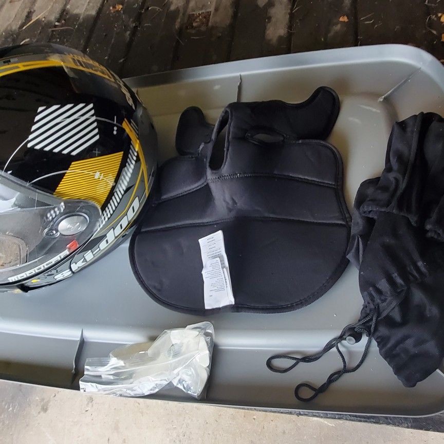 Ski Doo Snowmobile Helmet