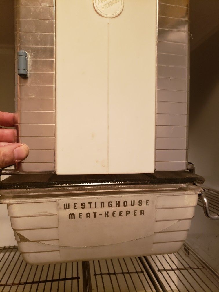 Westinghouse Model L7 Refrigerator. Late 1940's!