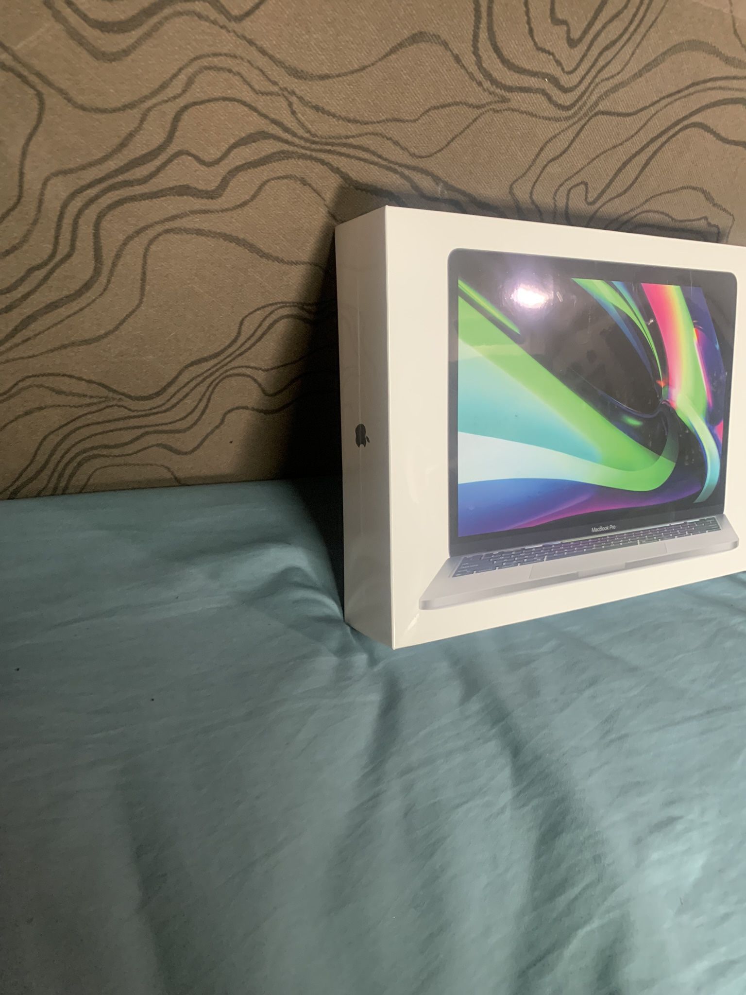 13 in MacBook Pro with Apple M1 Chip