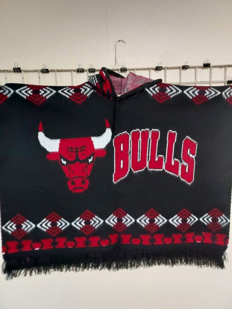 Chicago Bulls Hooded Poncho 