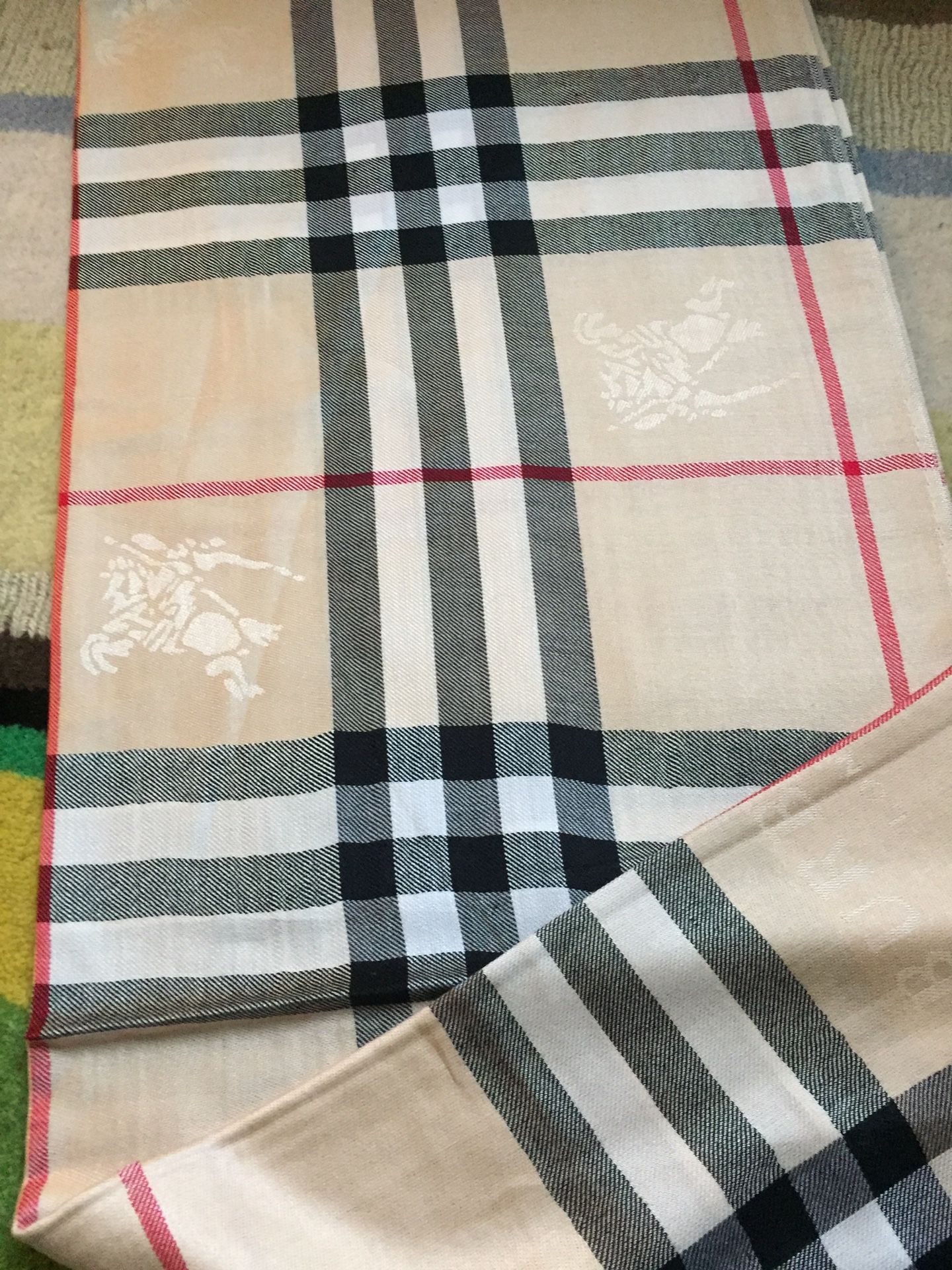 Burberry cashmere scarf