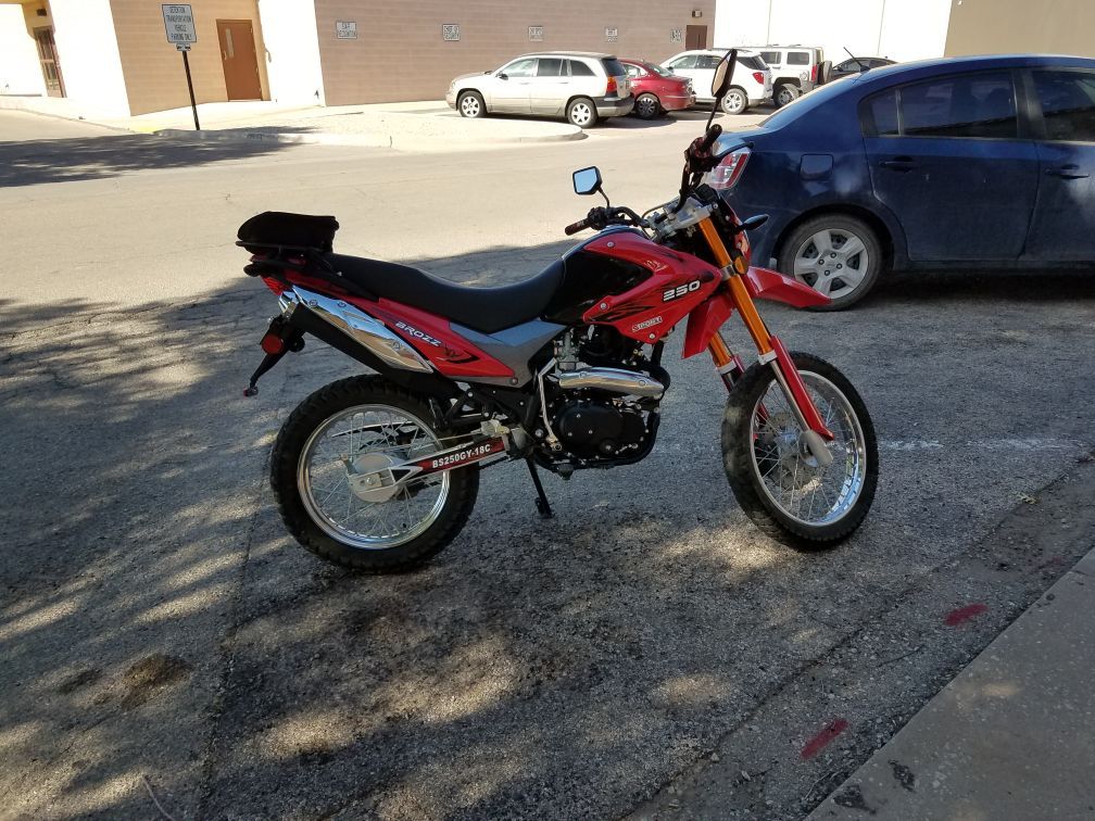 2016 Bashan Brozz 250 cc enduro for Sale in Carlsbad, NM