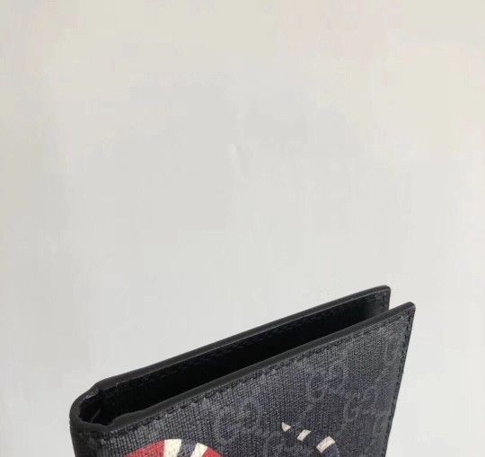 GG supreme wallet