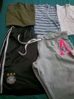 Women's Clothes All For $45 (20 Items Total) Thumbnail
