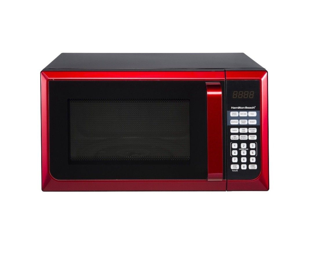 West Bend 900 Watt microwave