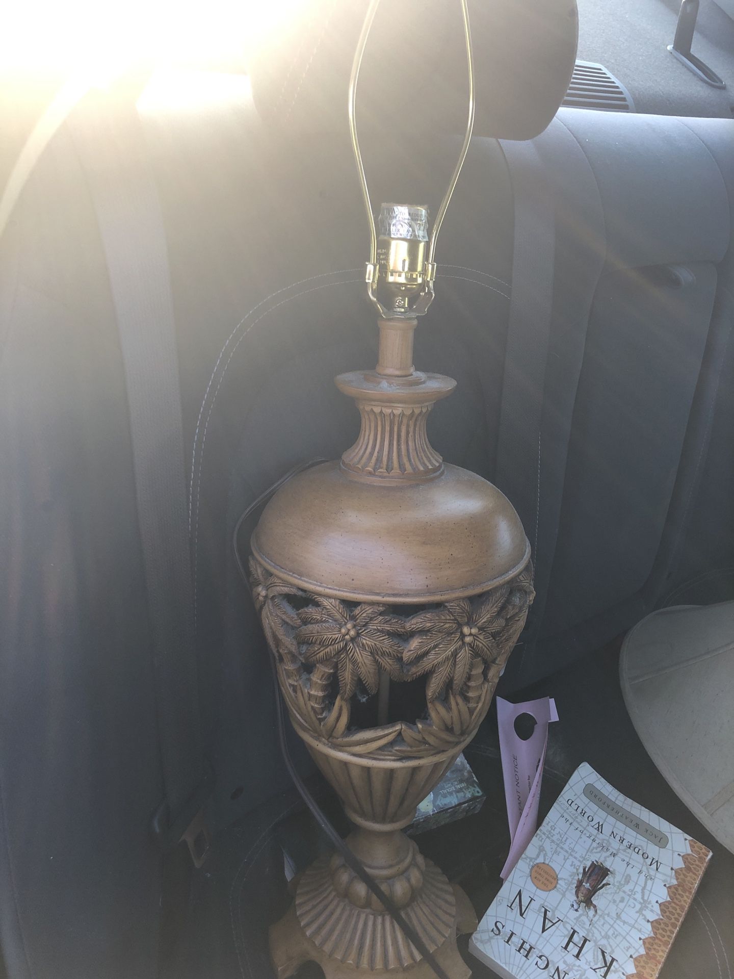 2 lamps with shades