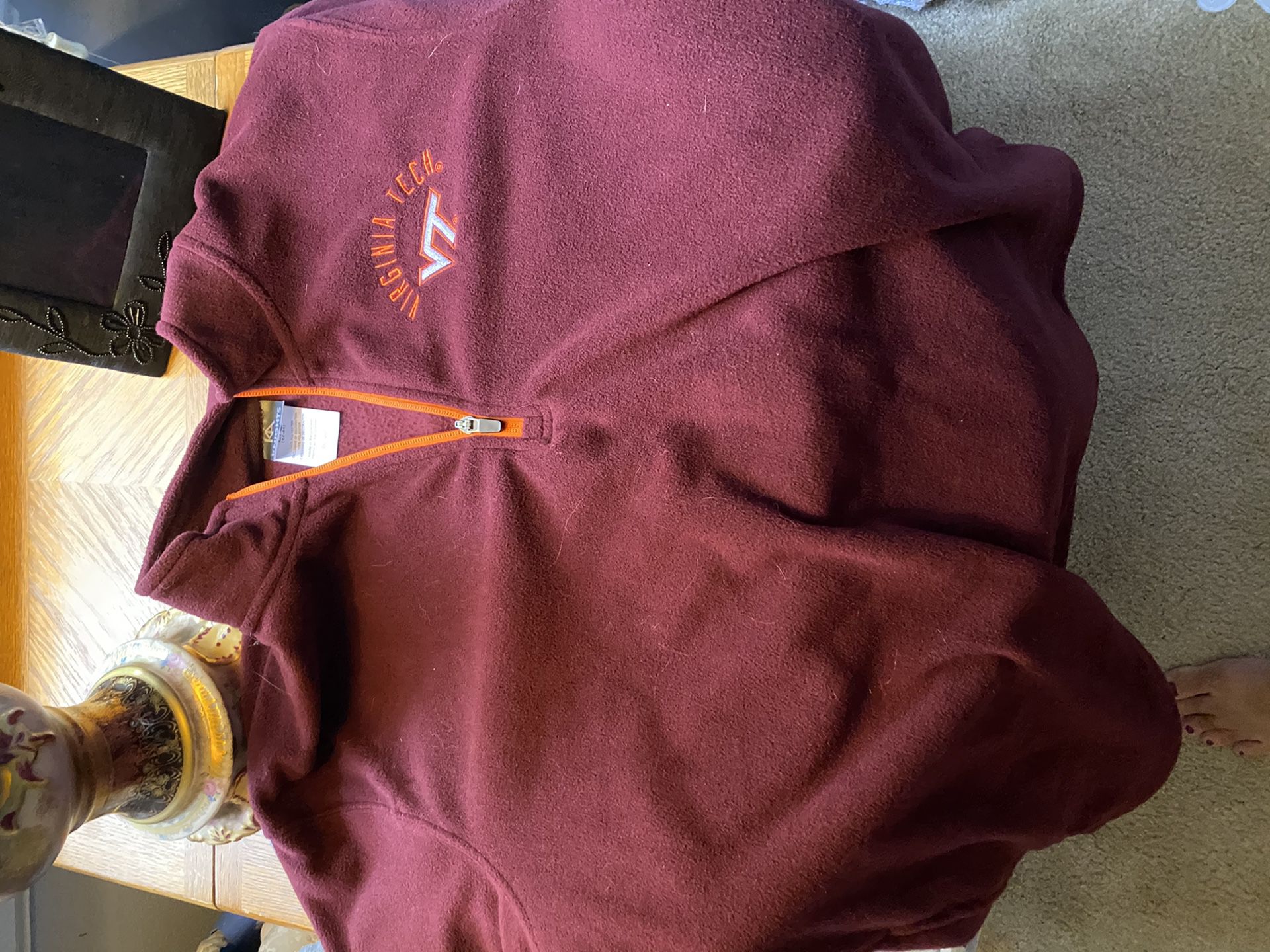 Virginia Tech Fleece Sweatshirt size Large
