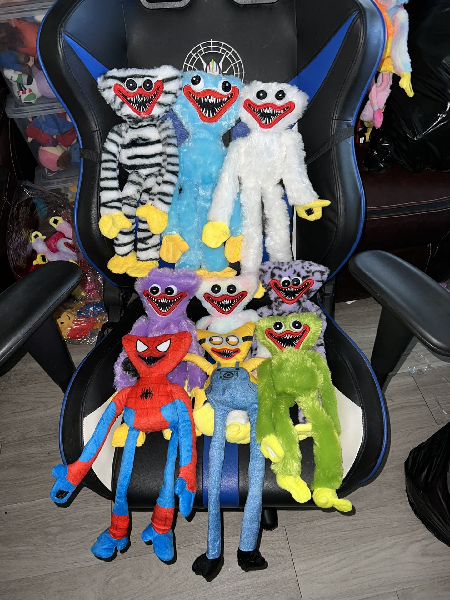 Huggy Wuggy Plushies -New