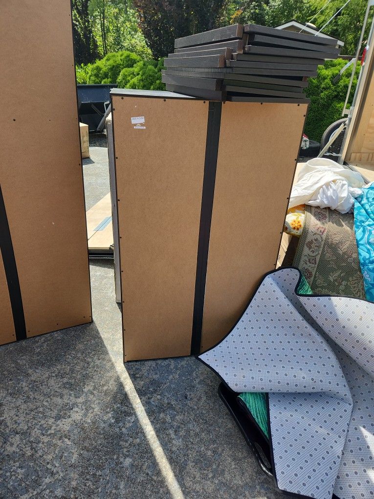 midd size shelfs 2 total