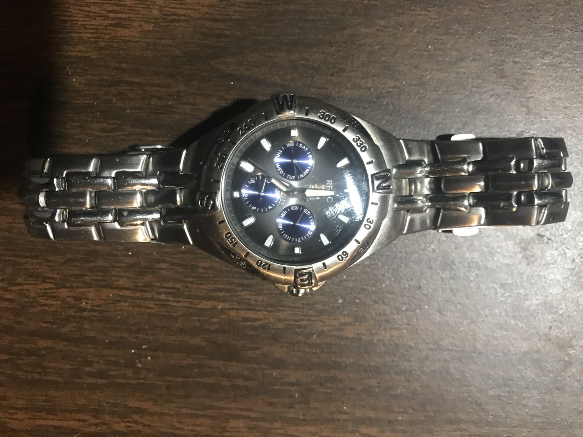 Men’s Relic Silver Watch. NEEDS New Battery