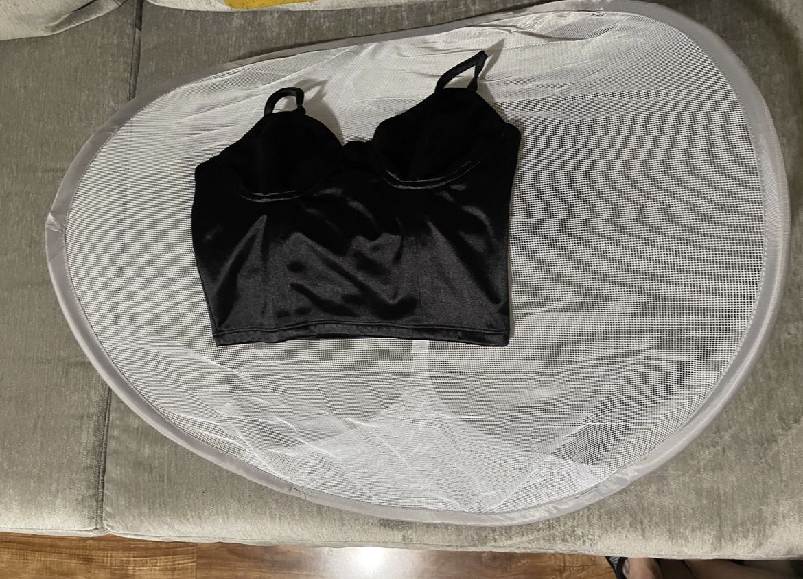 BRAND NEW Container Store Foldable Pop-up Top & Sweater Drying Rack