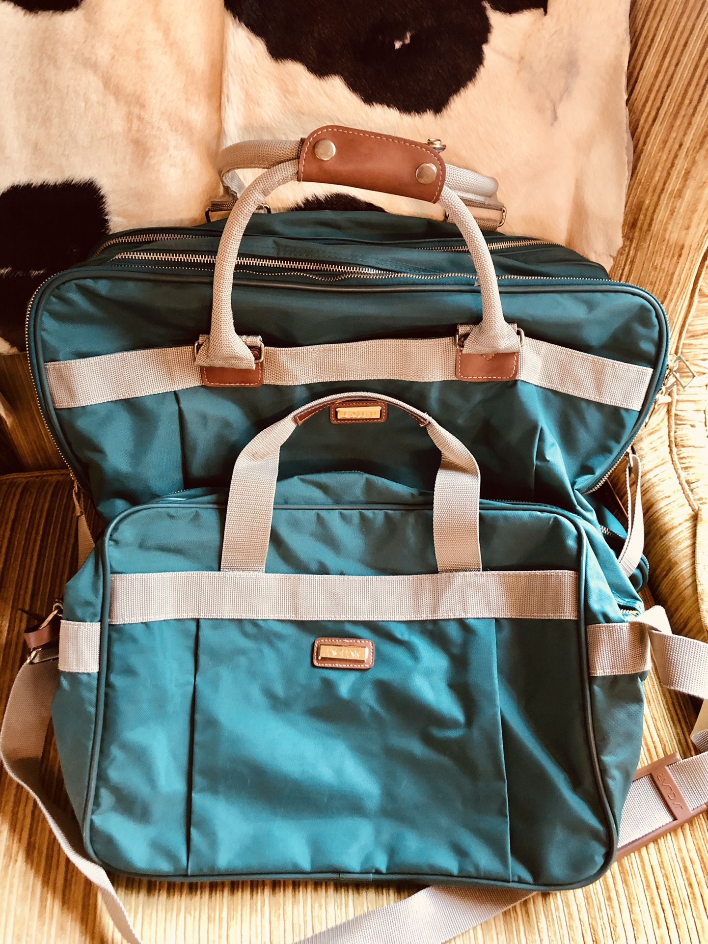Jaguar Vintage Luggage Set