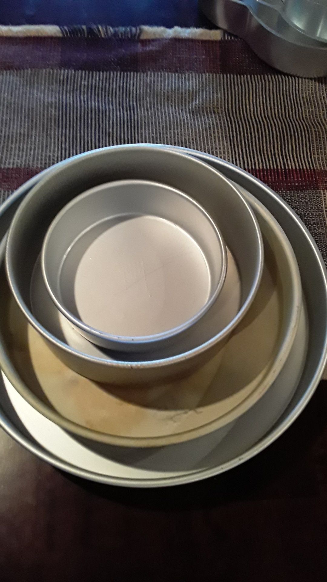 Cake pans