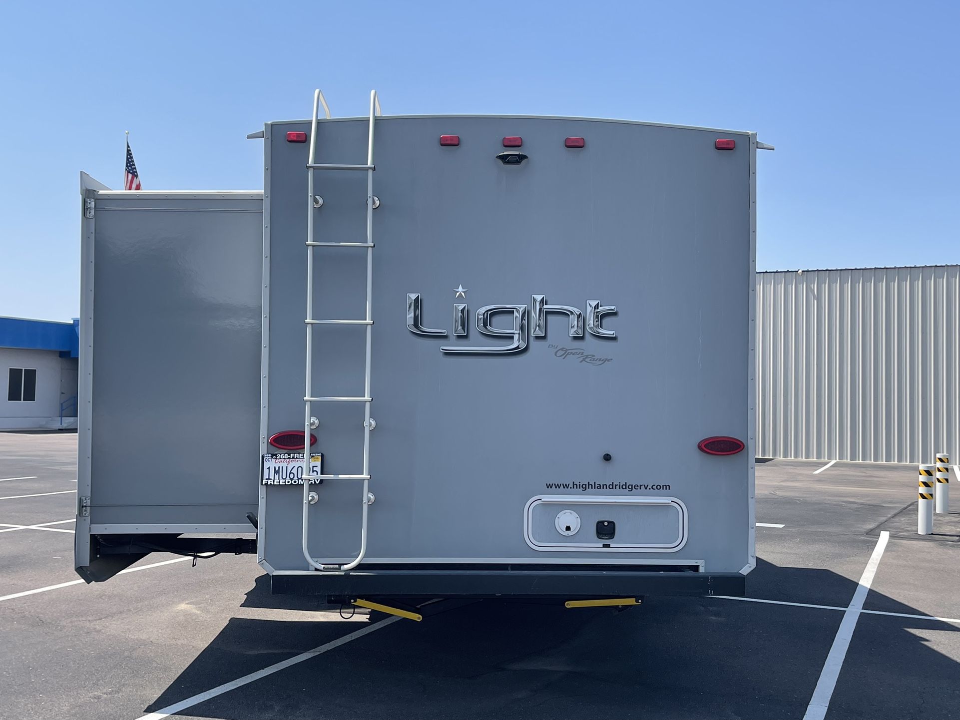 2017 Highland Ridge Open Range Light