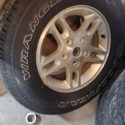 Brand New Tire Thumbnail