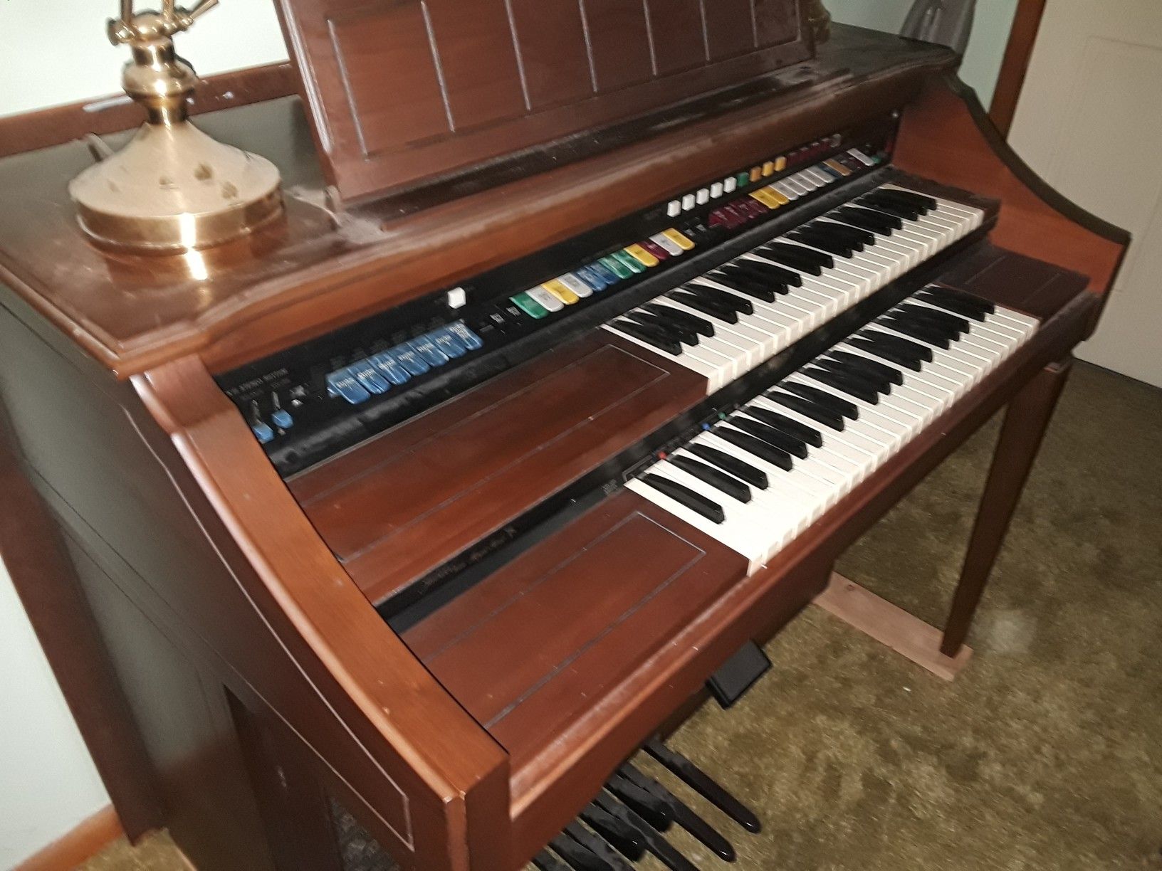 lowrey organ with magic genie lowrey organ with magic genie