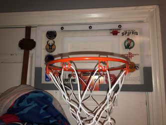 Small basketball hoop Thumbnail