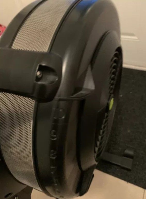 concept 2 rowing machine with pm5 monitor