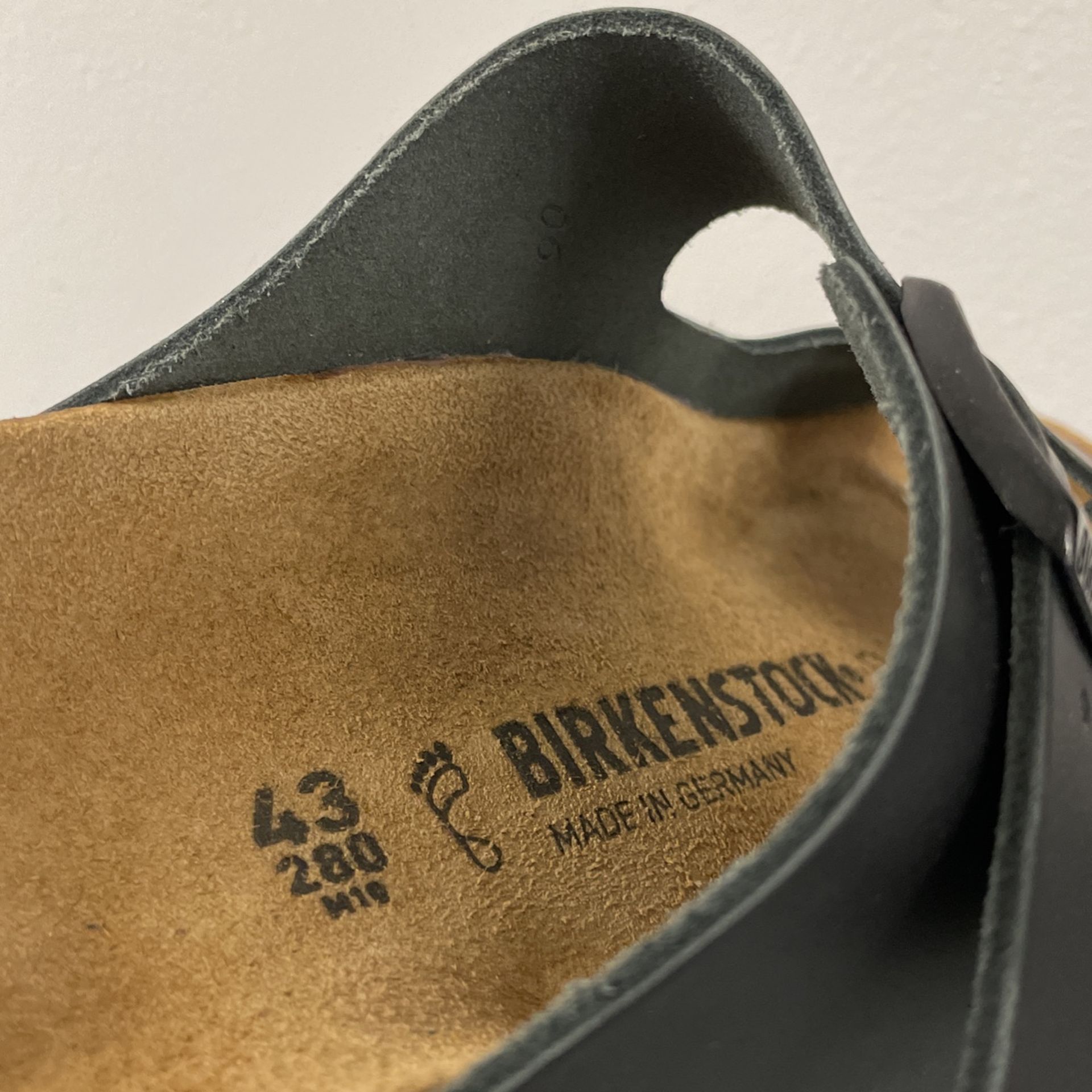 New BIRKENSTOCK LEATHER