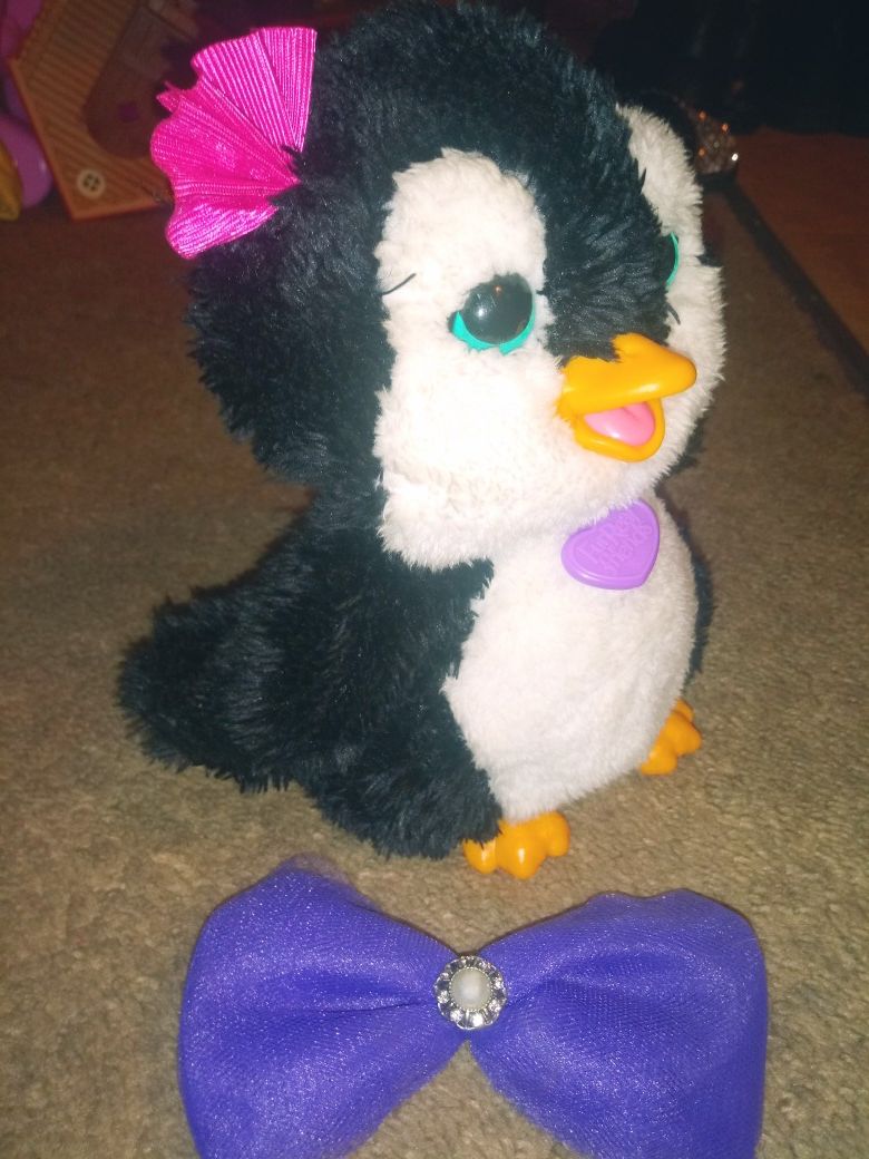 FurReal Friends Penquin