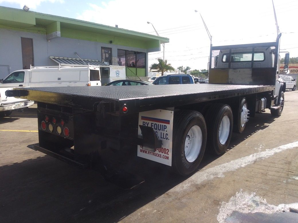 2012 freigliner m2 flatbed Cummins engine ready to work {contact info removed} peres